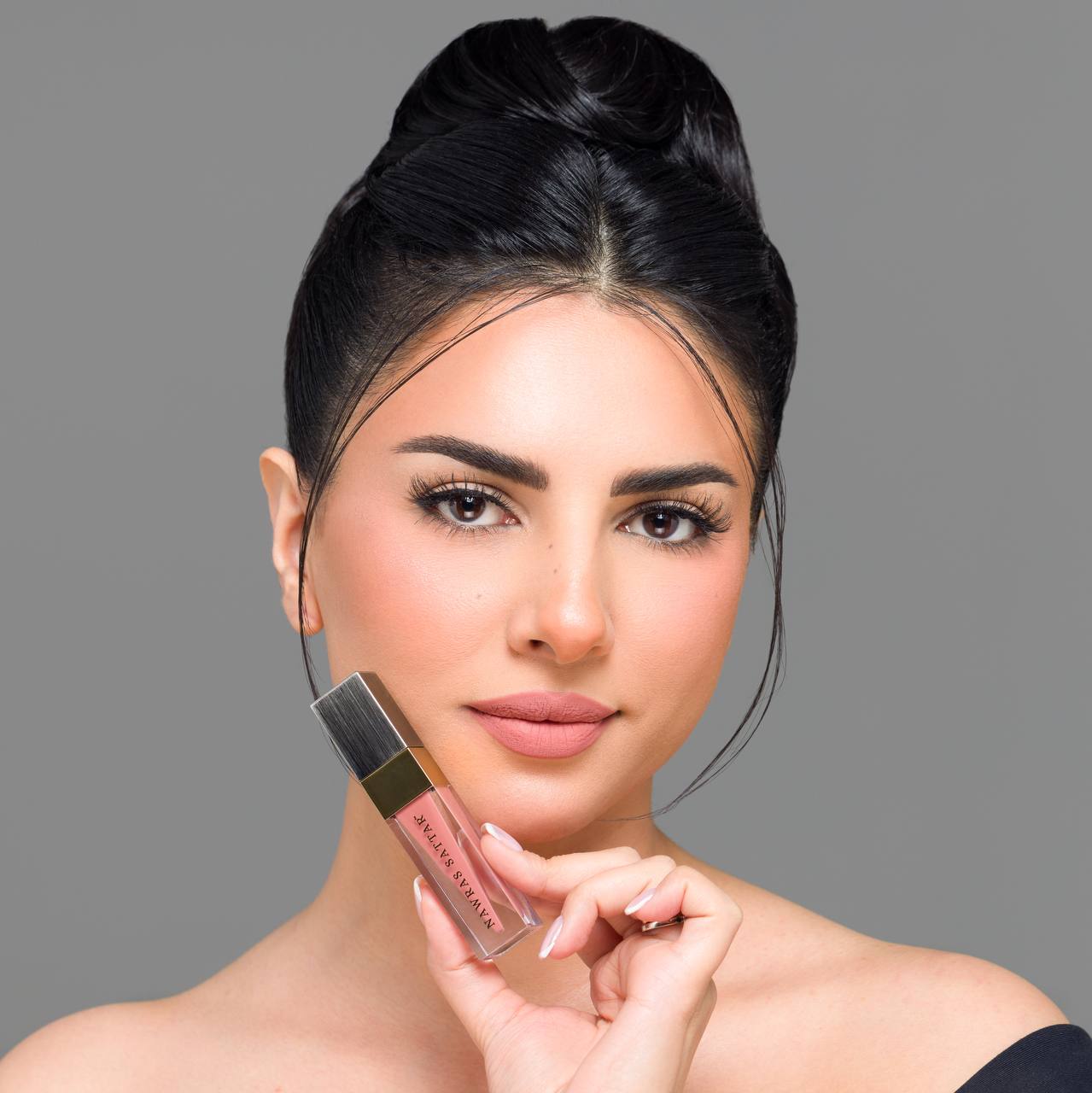 Nawras Sattar Velmatte Lipstick - Free Shade